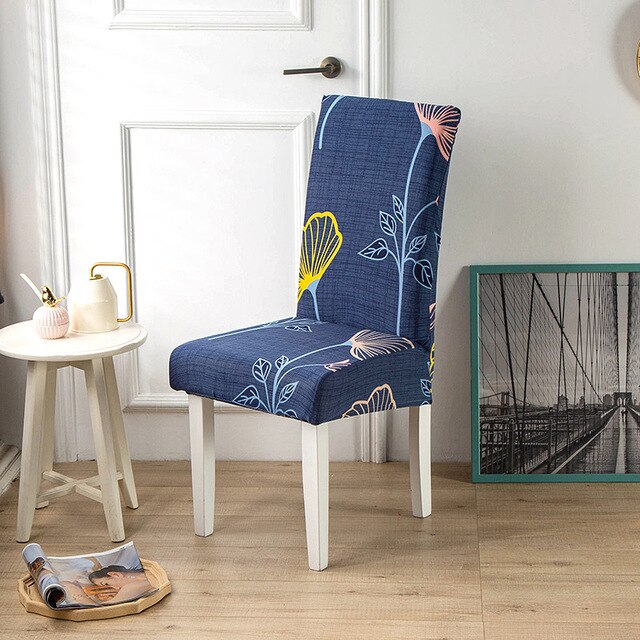 Donkerblauwe Stoelhoes Met Plantpatroon
